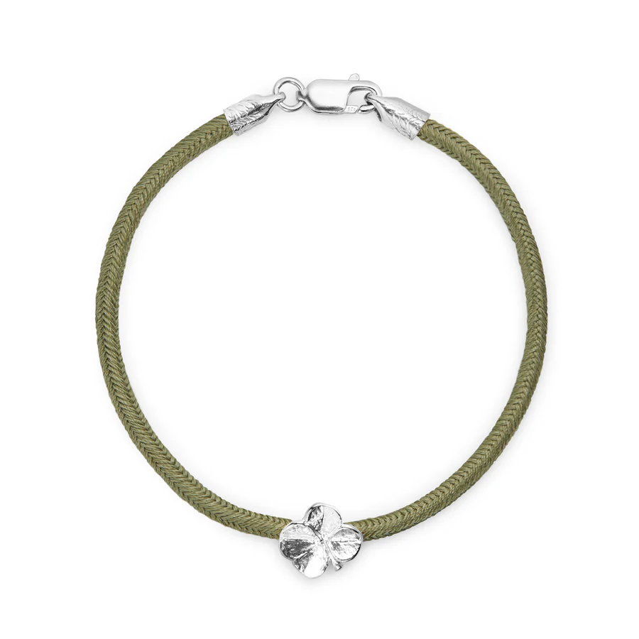 Flora Danica - Firkløver silke armbånd - Olivengrøn - Sølv - FLC-SILK-OLIVE-18-S