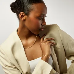 OLE LYNGGAARD COPENHAGEN: Love Armbnd - Mini - A1738-403