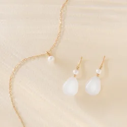 Julie Sandlau: Elaine Pendant Vedh�ng - Guld - Perle - YG14-PD419WHPL