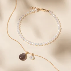 Julie Sandlau: Elina Pendant Vedh�ng - Guld - Chocolate M�nesten - YG14-PD420CHMN