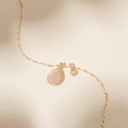 Julie Sandlau: Elina Pendant Vedh�ng - Guld - White M�nesten - YG14-PD420WHMN