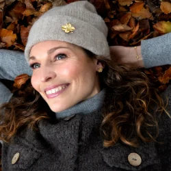 Flora Danica: Firklver broche - forgyldt slv - FLC-Bro-G