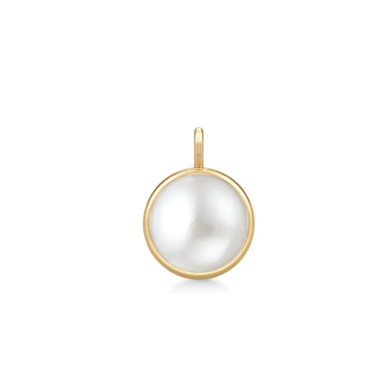 Julie Sandlau: Prime Pendant Vedhng - Guld - Perler - YG14-PD363WHPL